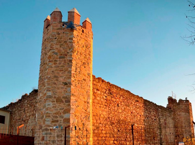 Castillo Templario de Higuera de Vargas, Spain